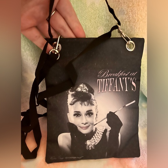 Breakfast at Tiffany’s Crossbody - Picture 2 of 4
